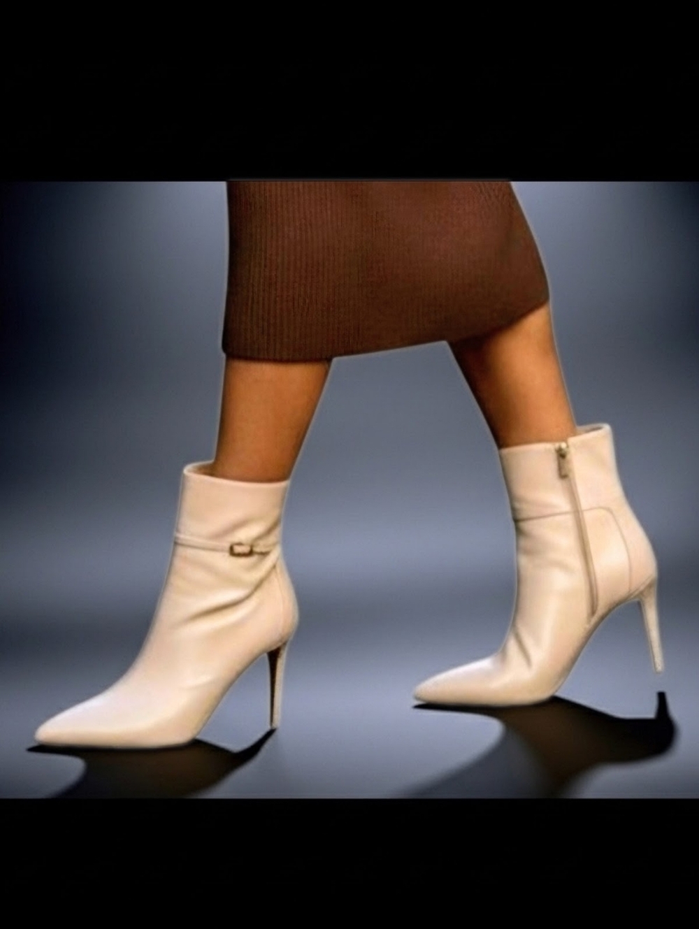 CALVIN KLEIN Cream Pointed-Toe Stilleto Ankle Bootie